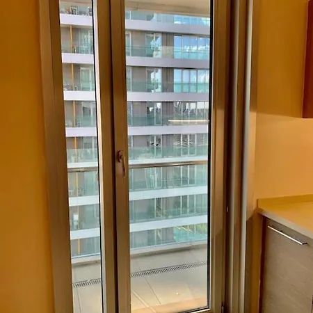 واسعة وهادئة بإطلالة بانورامية 3+1 في باتي شاهير Apartamento Istambul