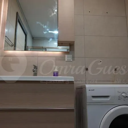 Apartamento واسعة وهادئة بإطلالة بانورامية 3+1 في باتي شاهير Estambul