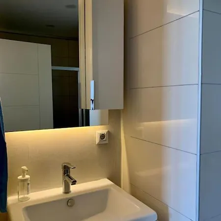 Apartment واسعة وهادئة بإطلالة بانورامية 3+1 في باتي شاهير *